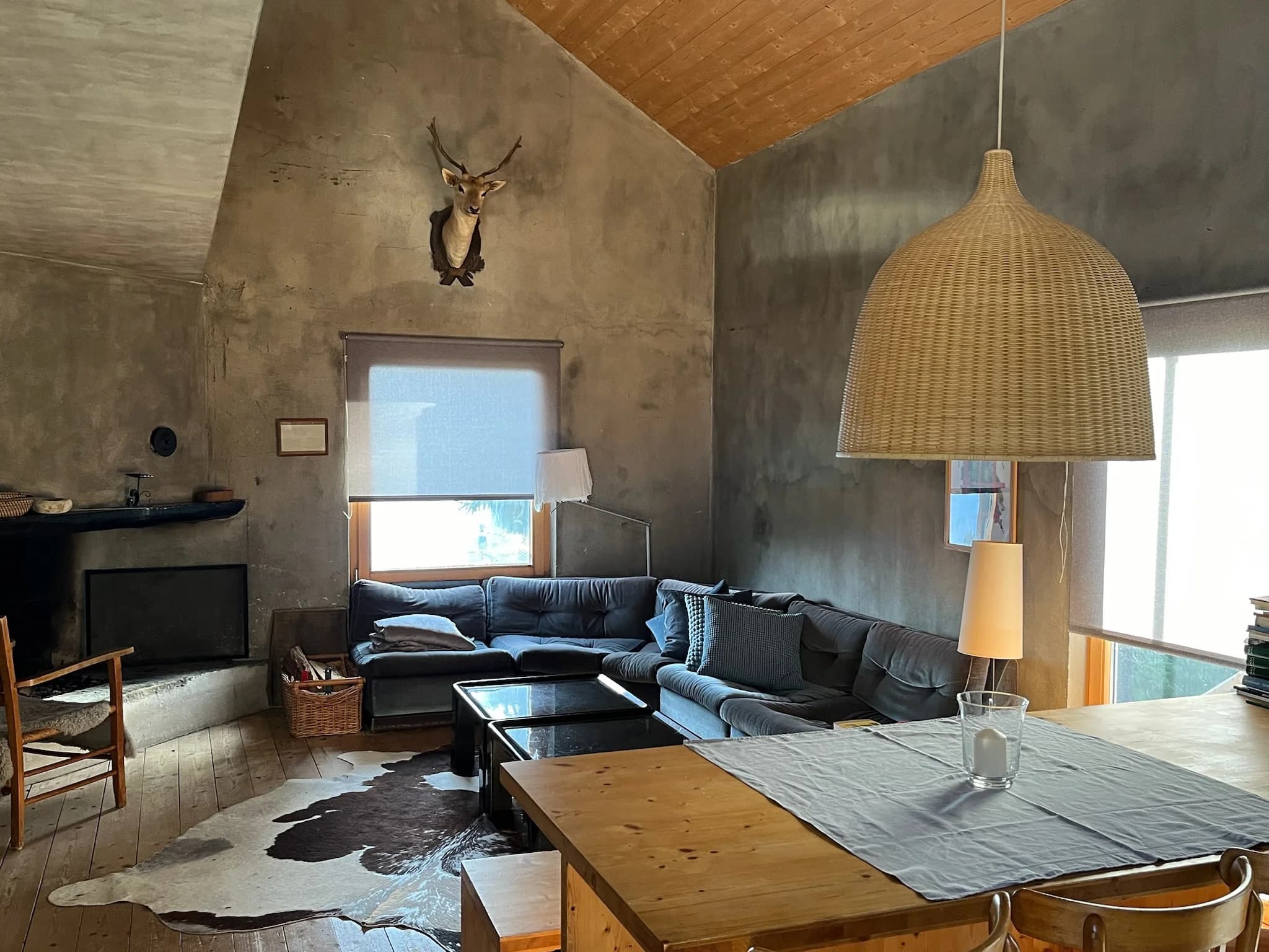 Sleeping corner with soft mountain-house textures